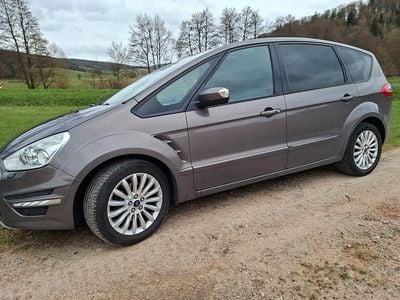 Gebraucht Ford S-MAX Champions Edition 140 PS (102 kW) 2013 Grau Van / Kleinbus