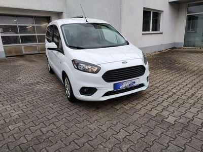 Gebraucht Ford Tourneo Courier Trend 101 PS (74 kW) 2021 Weiß Van / Kleinbus