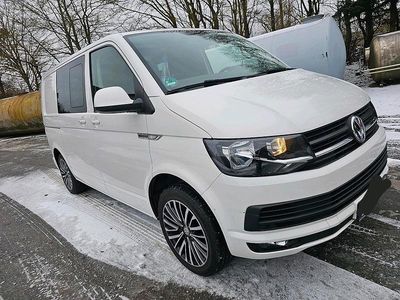 Gebraucht VW Transporter 150 PS (110 kW) 2019 Weiß Van