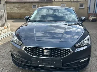 Gebraucht Seat Leon XCELLENCE 150 PS (110 kW) 2023 Grau Limousine
