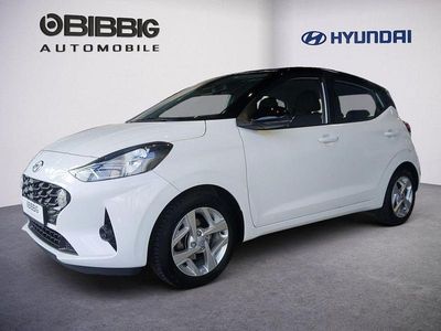 Gebraucht Hyundai i10 Trend 84 PS (61 kW) 2022 Weiß Kleinwagen
