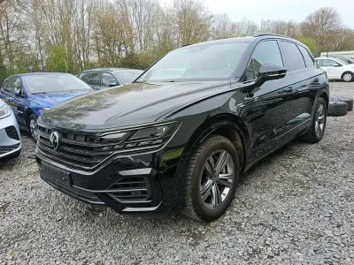 Usata VW Touareg R 462 CV (339 kW) 2022 Nero SUV