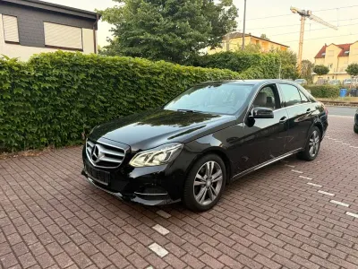 Gebraucht Mercedes E200 Avantgarde 184 PS (135 kW) 2015 Schwarz Limousine