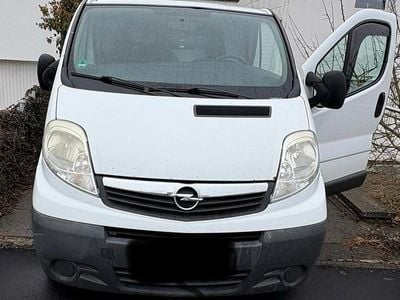 Gebraucht Opel Vivaro 116 PS (85 kW) 2010 Weiß Van / Kleinbus