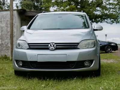 Gebraucht VW Golf 105 PS (77 kW) 2010 Silber Van / Kleinbus