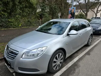 Gebraucht Opel Insignia 160 PS (117 kW) 2010 Silber Kombi