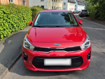 Używany Kia Rio DREAM-TEAM Edition 84 KM (61 kW) 2019 Czerwony Hatchback