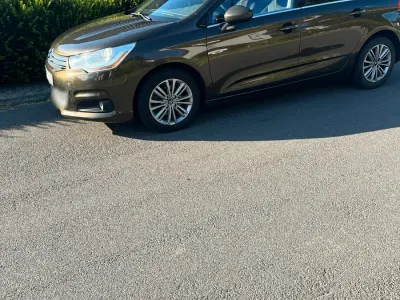 Gebraucht Citroën C4 120 PS (88 kW) 2010 Braun Limousine