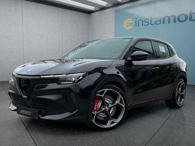 Schwarz Neu 2025 Alfa Romeo Junior SUV | 46.749 € (Fairer Preis)