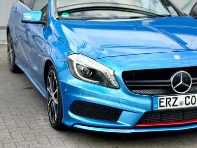 Gebraucht Mercedes A250 AMG line 211 PS (155 kW) 2013 Blau Limousine
