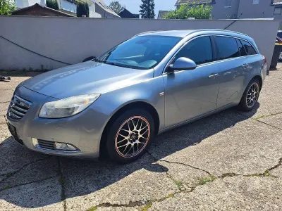 Gebraucht Opel Insignia 160 PS (117 kW) 2011 Grau Kombi