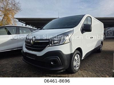 Gebraucht Renault Trafic Komfort 145 PS (106 kW) 2021 Weiß Van / Kleinbus