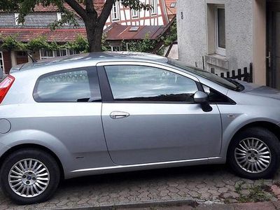 Second-hand Fiat Grande Punto Dynamic 95 CP (69 kW) 2007 Argintiu Hatchback