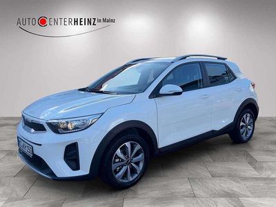 Weiß Gebraucht 2025 Kia Stonic Vision SUV | 22.900 € (Fairer Preis)