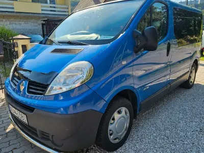 Gebraucht Renault Trafic 114 PS (83 kW) 2014 Blau Van / Kleinbus