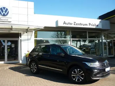 Gebraucht VW Tiguan United 150 PS (110 kW) 2021 Schwarz SUV
