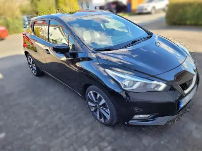 Gebraucht Nissan Micra Tekna 90 PS (66 kW) 2018 Schwarz Kleinwagen