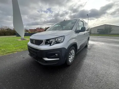Gebraucht Peugeot Rifter Active 131 PS (96 kW) 2019 Silber Van / Kleinbus