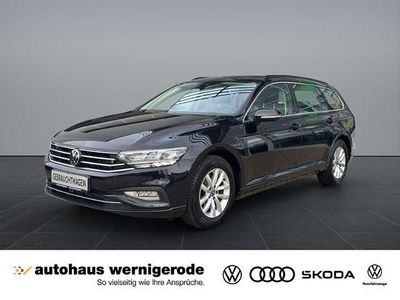 Gebraucht VW Passat 150 PS (110 kW) 2022 Schwarz Kombi