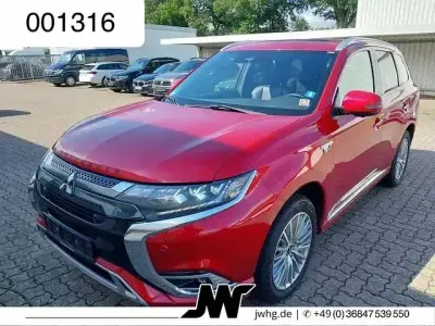 Gebraucht Mitsubishi Outlander P-HEV Top 224 PS (164 kW) 2020 Dynamik rot (d) SUV