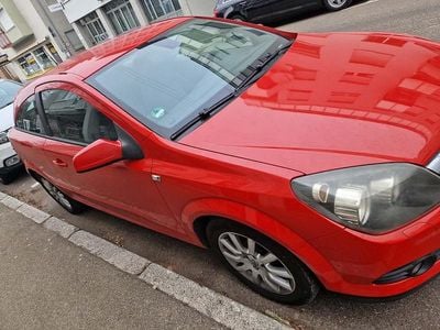 Rot Gebraucht 2006 Opel Astra GTC Coupé | 2.000 € (Fairer Preis)