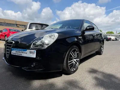 Gebraucht Alfa Romeo Giulietta Turismo 105 PS (77 kW) 2012 Schwarz Kleinwagen