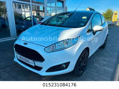 Gebraucht Ford Fiesta Celebration 101 PS (74 kW) 2017 Weiß Kleinwagen