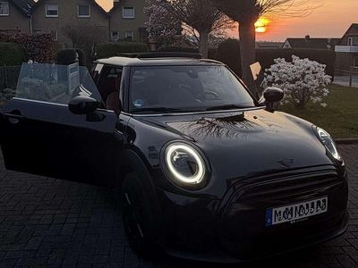 Gebraucht Mini Cooper Classic 136 PS (100 kW) 2023 Schwarz Kleinwagen