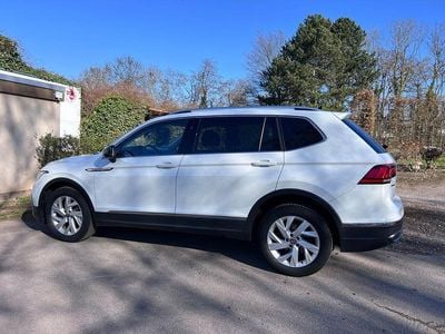 Gebraucht VW Tiguan Allspace Move 150 PS (110 kW) 2022 Weiß SUV