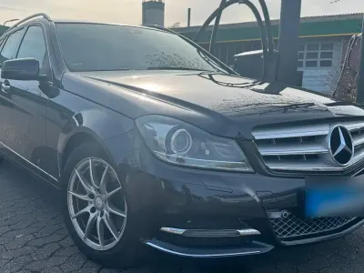 Gebraucht Mercedes C220 170 PS (125 kW) 2013 Grau Kombi