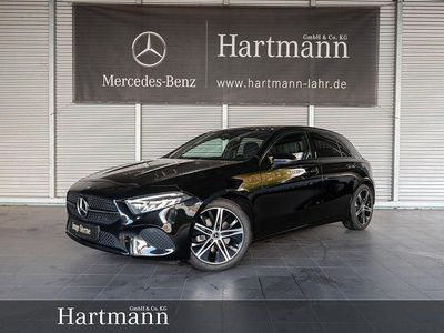 Kosmosschwarz Gebraucht 2024 Mercedes A200 Advanced Kleinwagen | 30.990 € (Fairer Preis)