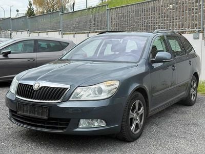 Gebraucht Skoda Octavia 140 PS (102 kW) 2009 Grau Kombi