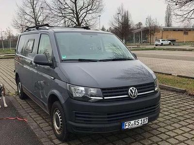 Gebraucht VW T6 102 PS (75 kW) 2018 Grau Van