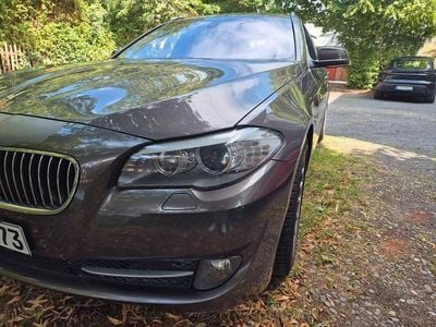 BMW 525
