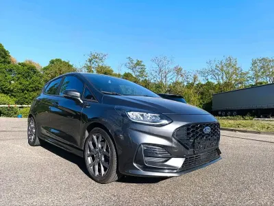 Używany Ford Fiesta 125 KM (91 kW) 2022 Szary Hatchback