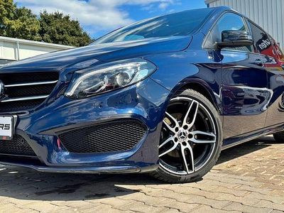 Gebraucht Mercedes B200 AMG line 136 PS (100 kW) 2018 Blau Van / Kleinbus