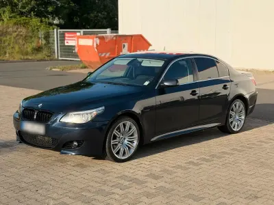 Gebraucht BMW 525 298 PS (219 kW) 2007 Blau Limousine