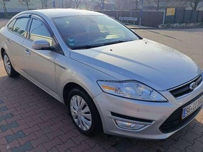 Usata Ford Mondeo Trend 140 CV (102 kW) 2012 Argento Berlina