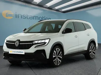 Second-hand Renault Espace Iconic 200 CP (147 kW) 2025 Alb SUV