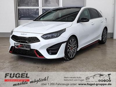 Gebraucht Kia Ceed GT GT 204 PS (150 kW) 2024 Deluxe white met. Limousine