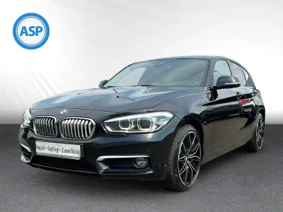 Gebraucht BMW 118 Urban Line 136 PS (100 kW) 2018 Schwarz (black sapphire metallic) Limousine