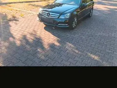 Gebraucht Mercedes 220 170 PS (125 kW) 2011 Schwarz Limousine