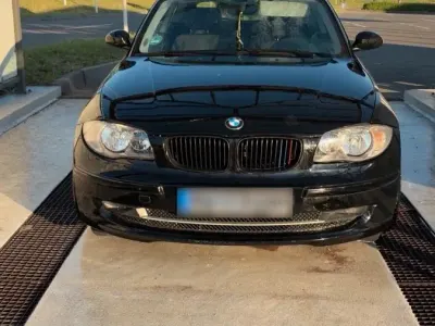 Gebraucht BMW 116 122 PS (89 kW) 2007 Schwarz Kleinwagen