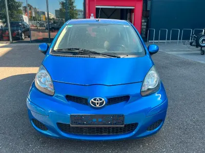 Gebraucht Toyota Aygo 68 PS (50 kW) 2009 Blau Kleinwagen