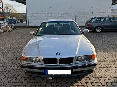 Usata BMW 728 193 CV (141 kW) 1999 Argento Berlina