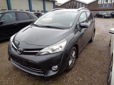 Usata Toyota Verso Edition-S 111 CV (81 kW) 2015 Grigio Monovolume