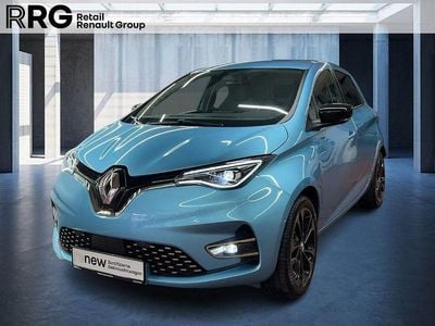 Second-hand Renault Zoe Iconic 50 kW (69 CP) 2023 Albastru Hatchback