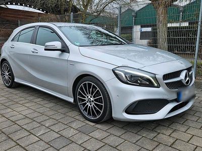 Gebraucht Mercedes A180 AMG 122 PS (89 kW) 2017 Silber Limousine