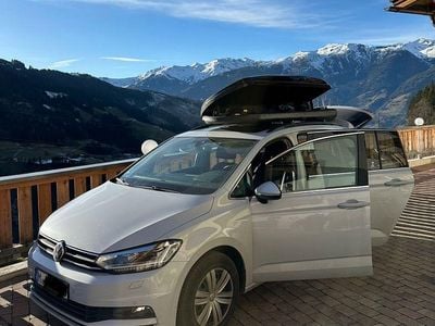 Gebraucht VW Touran Highline 150 PS (110 kW) 2018 Grau Van / Kleinbus