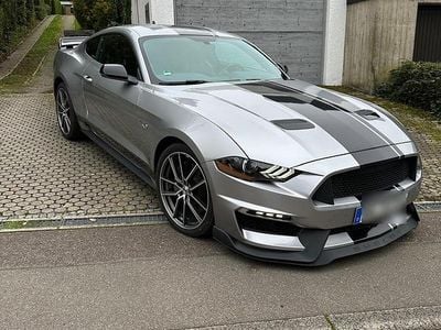 Usado Ford Mustang 450 HP (330 kW) 2020 Prateado Coupé